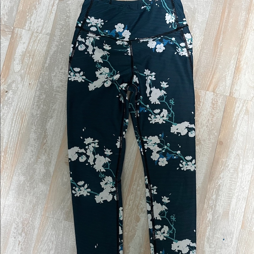 Exercise leggings